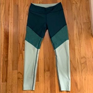 Outdoor Voices 7/8 Springs leggings